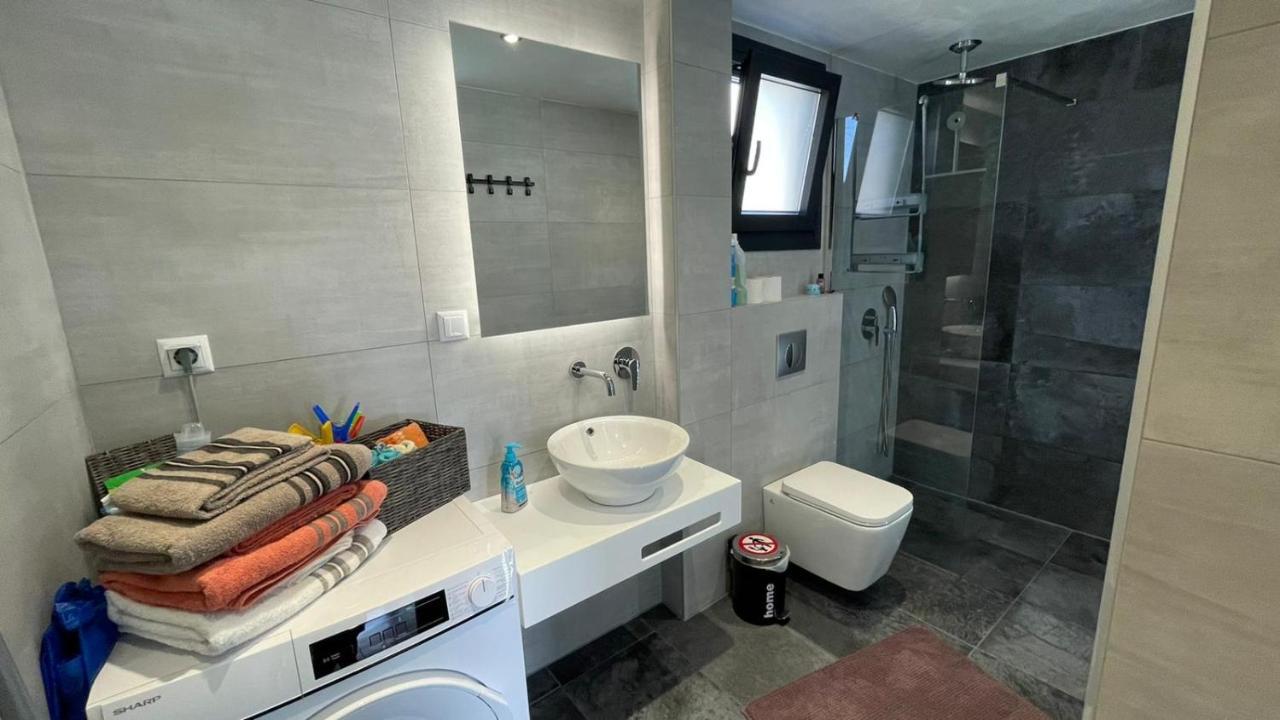 Thalassa Apartment Néa Péramos المظهر الخارجي الصورة